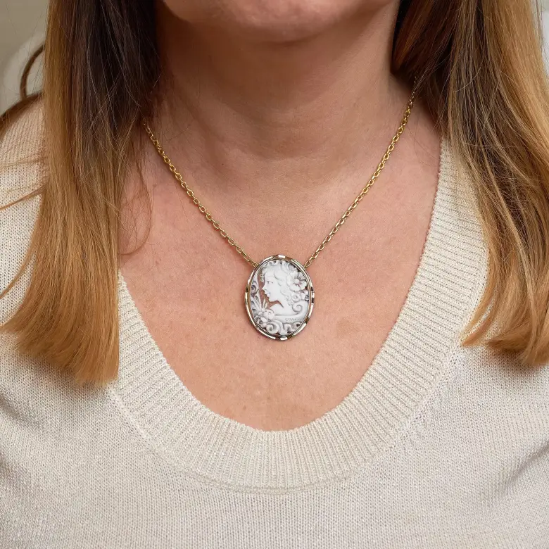 Kamea naszyjnik złoty Kamea naszyjnik złoty